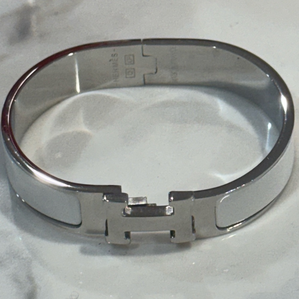 Hermes pop h white silver bangle